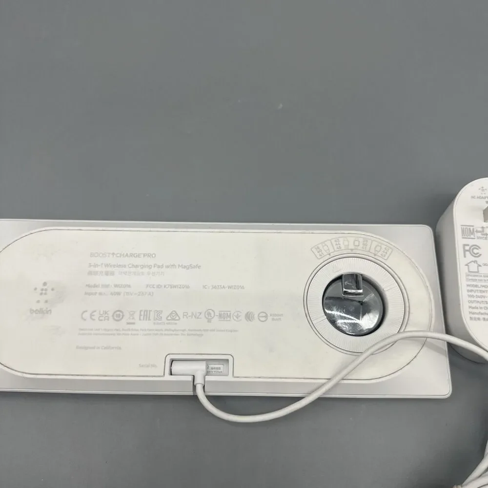 Belkin Boostcharge Pro 3-in-1 Wireless Charging Pad with MagSafe - White WIZ016